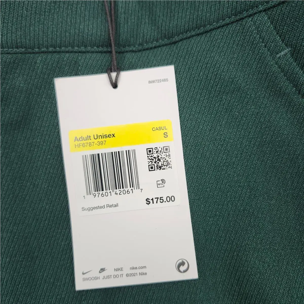 Nike clothing - Green 1