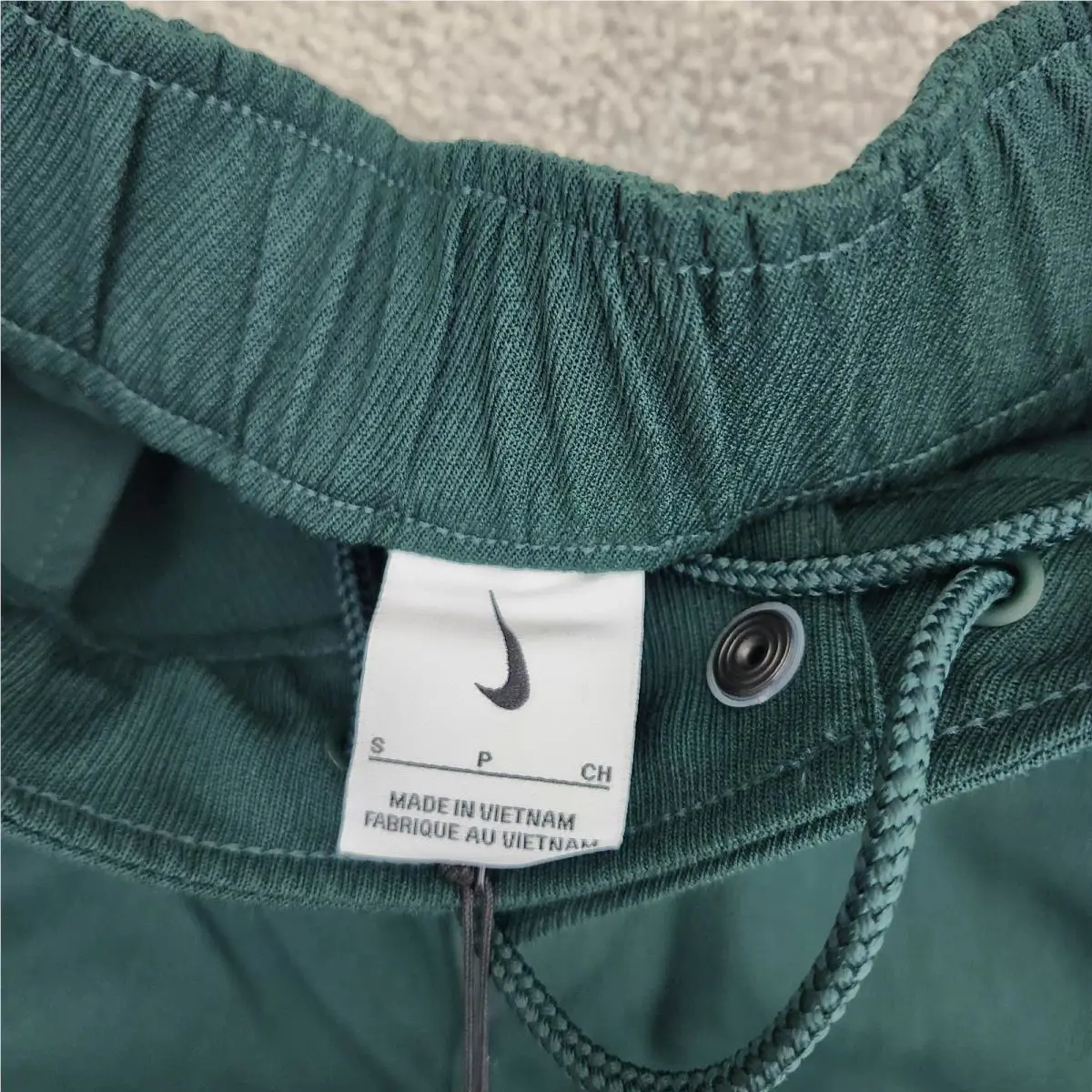 Nike clothing - Green 4