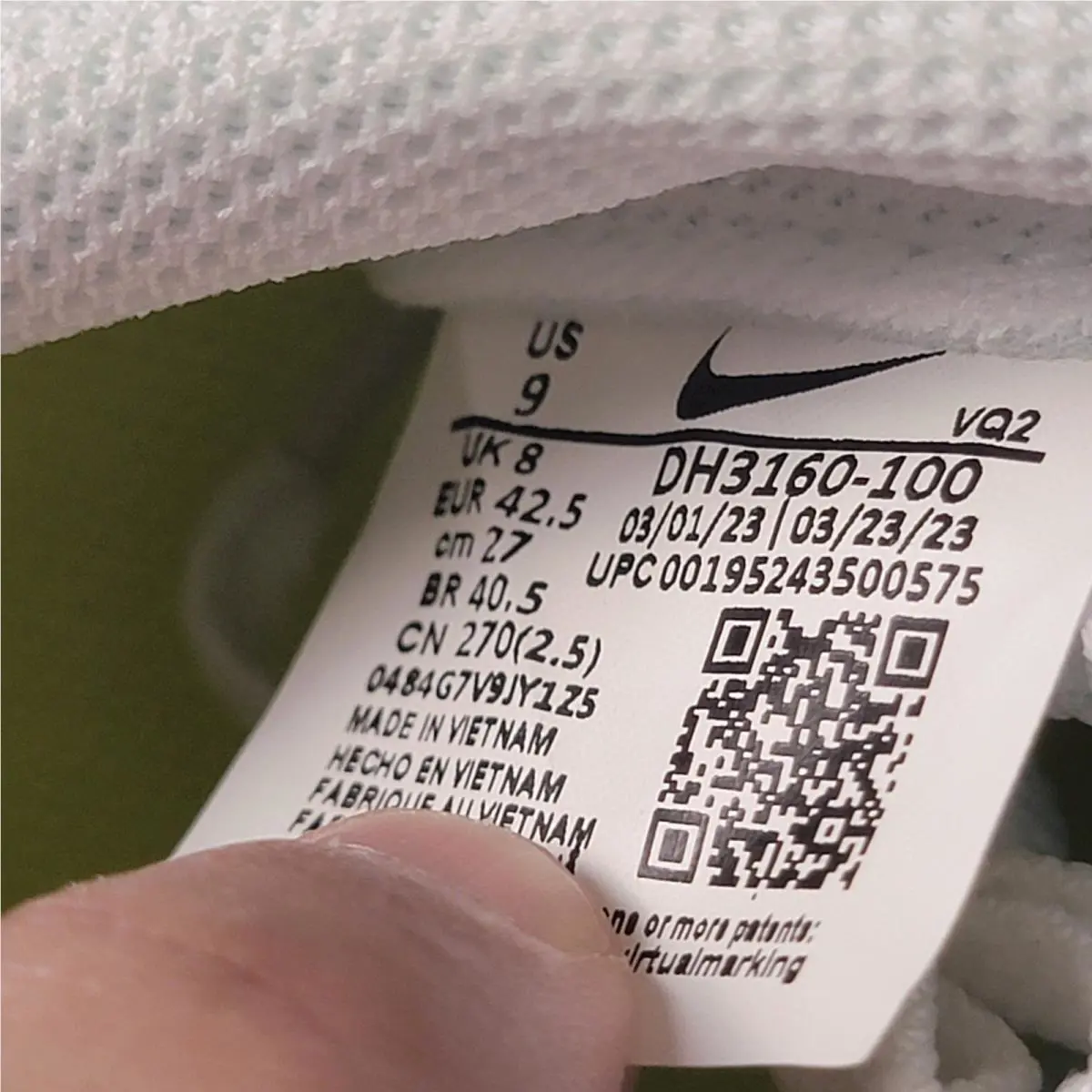 Nike shoes - White 7