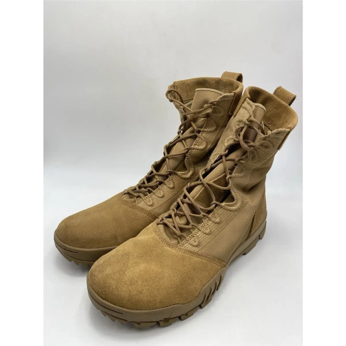 Nike shoes - Nike SFB 6