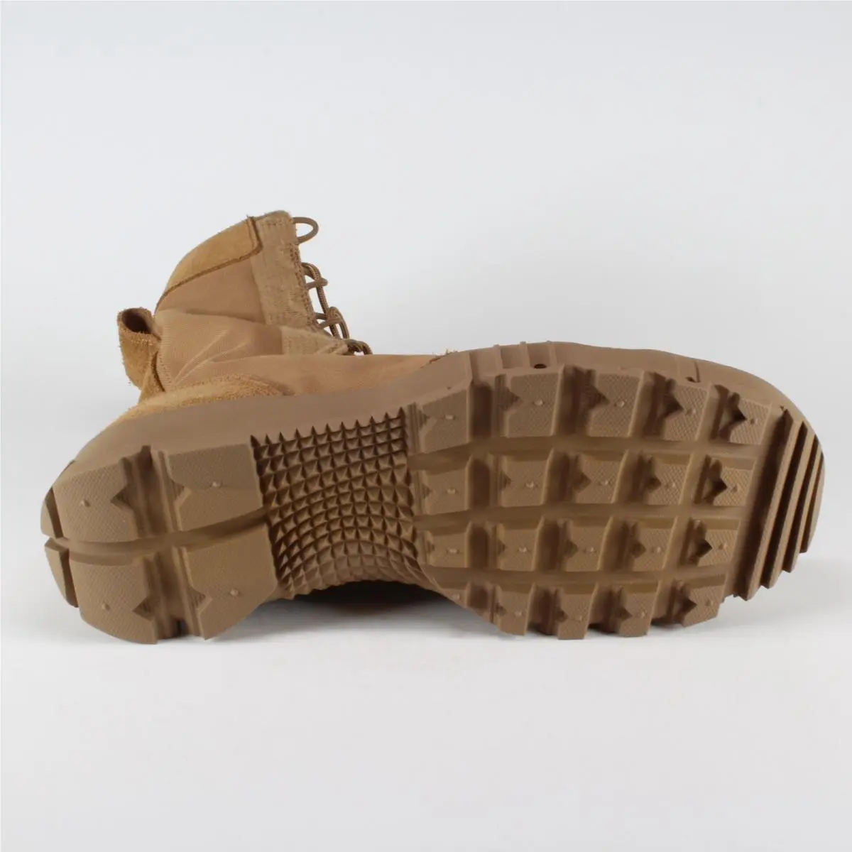 Nike shoes - Nike SFB 6