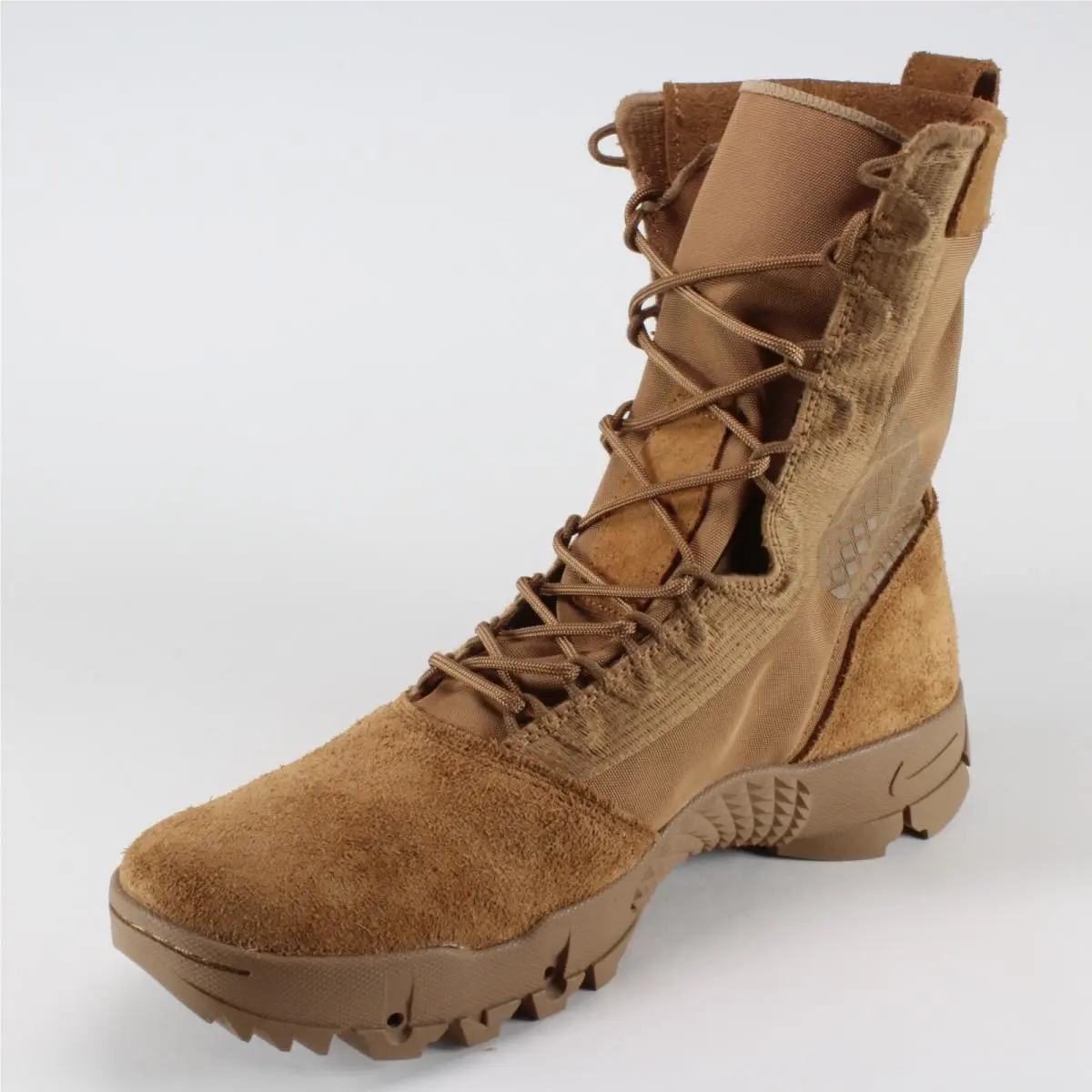 Nike shoes - Nike SFB 6