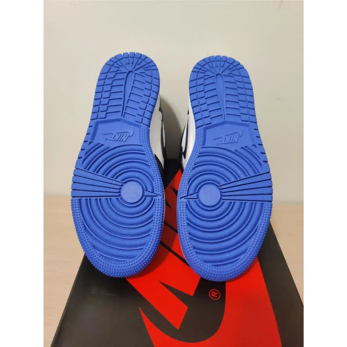 Nike shoes - Nike Air Jordan 1 - Air - 575441-041 - Blue (UPC: 193658125758) 4