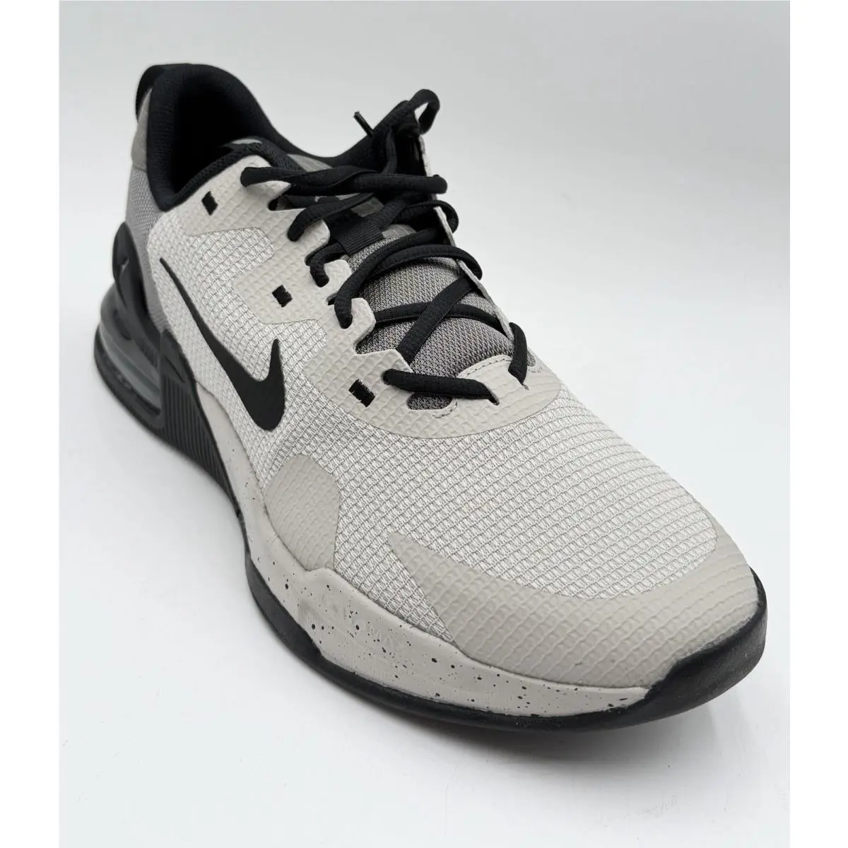 Nike shoes - air max alpha trainer 5 - black / white 1