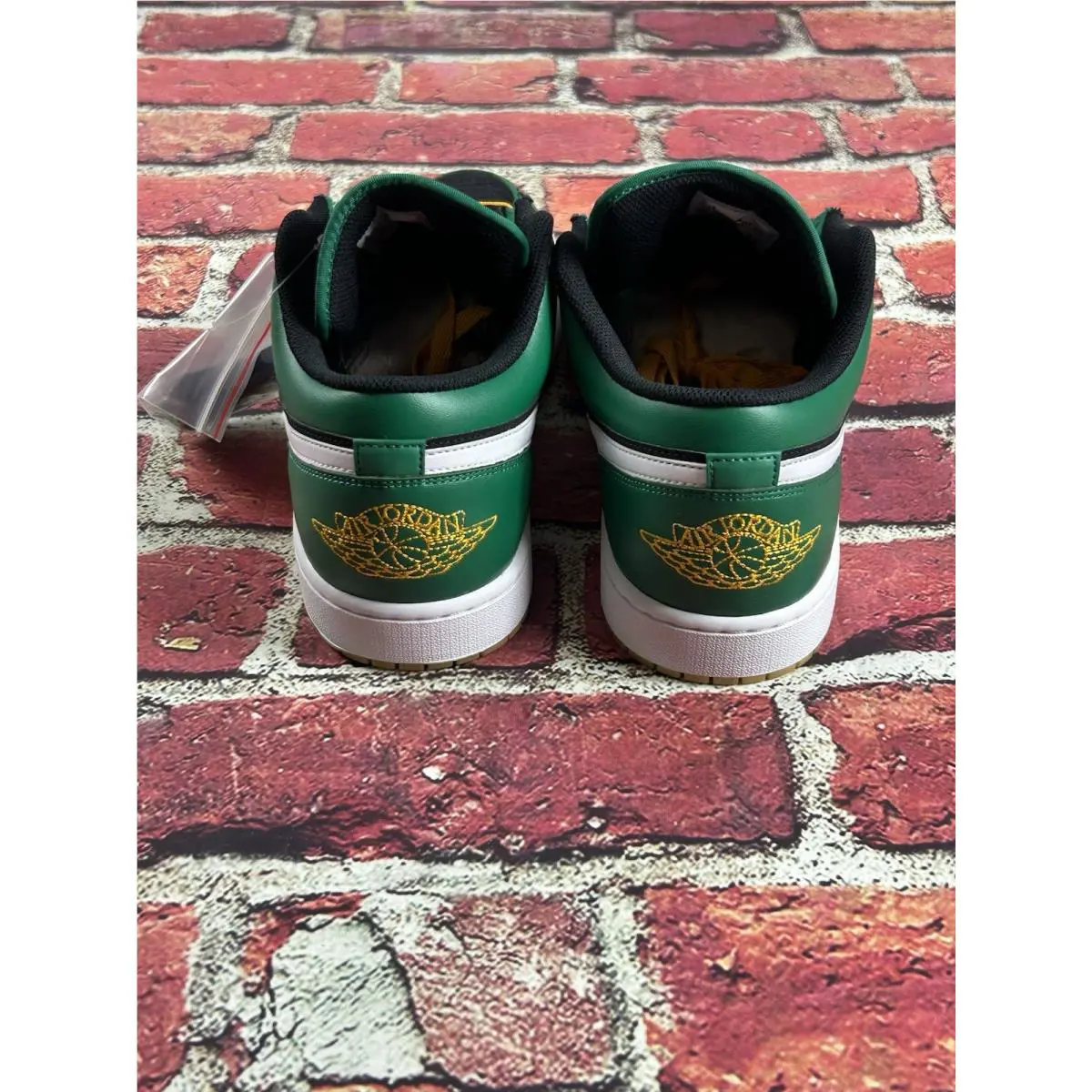 Nike shoes - Nike Air Jordan 1 - Air - DQ8422-300 - Green 3