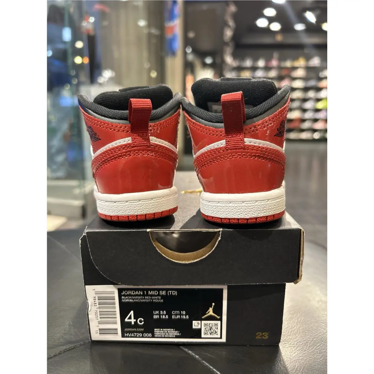 Nike shoes - Air Jordan 1 Mid - Air Mid - Multicolor 2