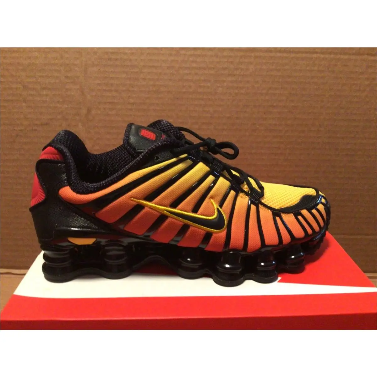 Nike Shox TL Black/black Amarillo Size 9 Mens