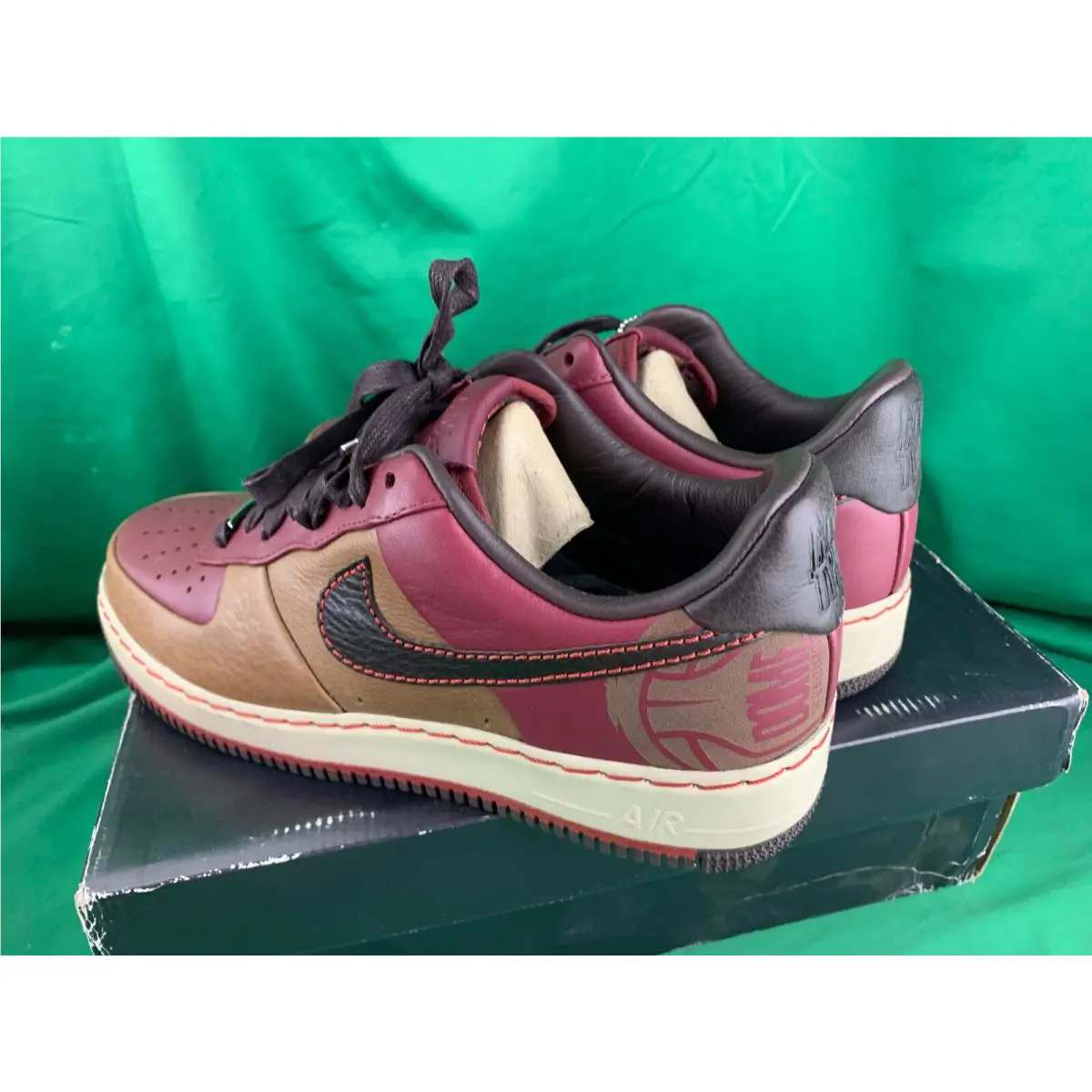Nike shoes - Brown 4
