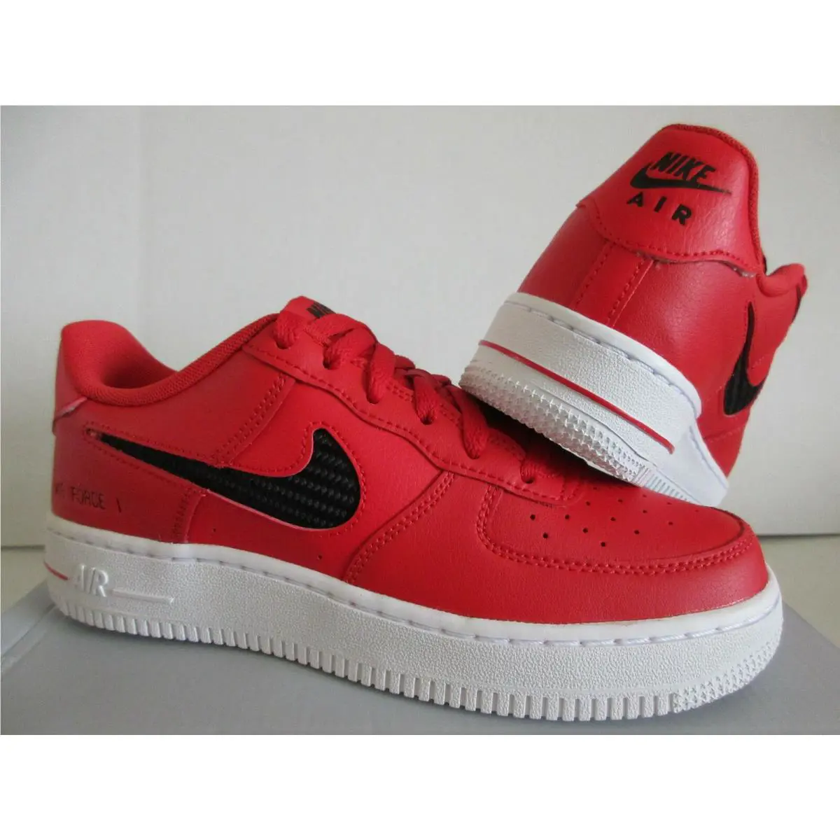 Nike shoes - Nike Air Force 1 `07 LV8 - Red (UPC: 194499673590) 0