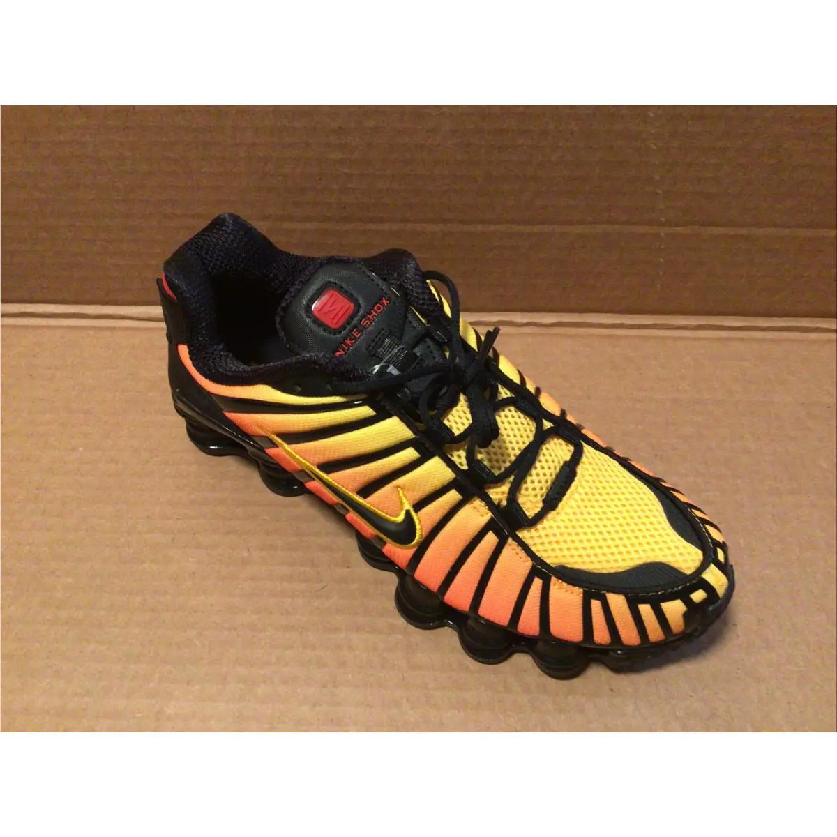 Nike shoes - Nike Shox - Shox - Black-Amarillo 4