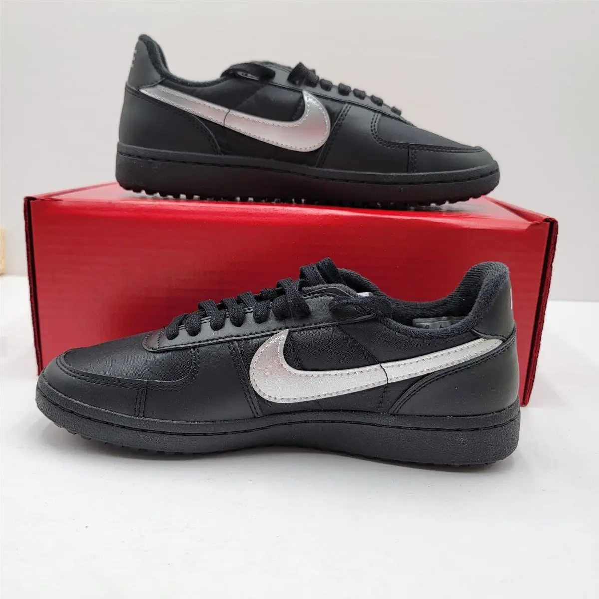 Nike shoes - Black 0