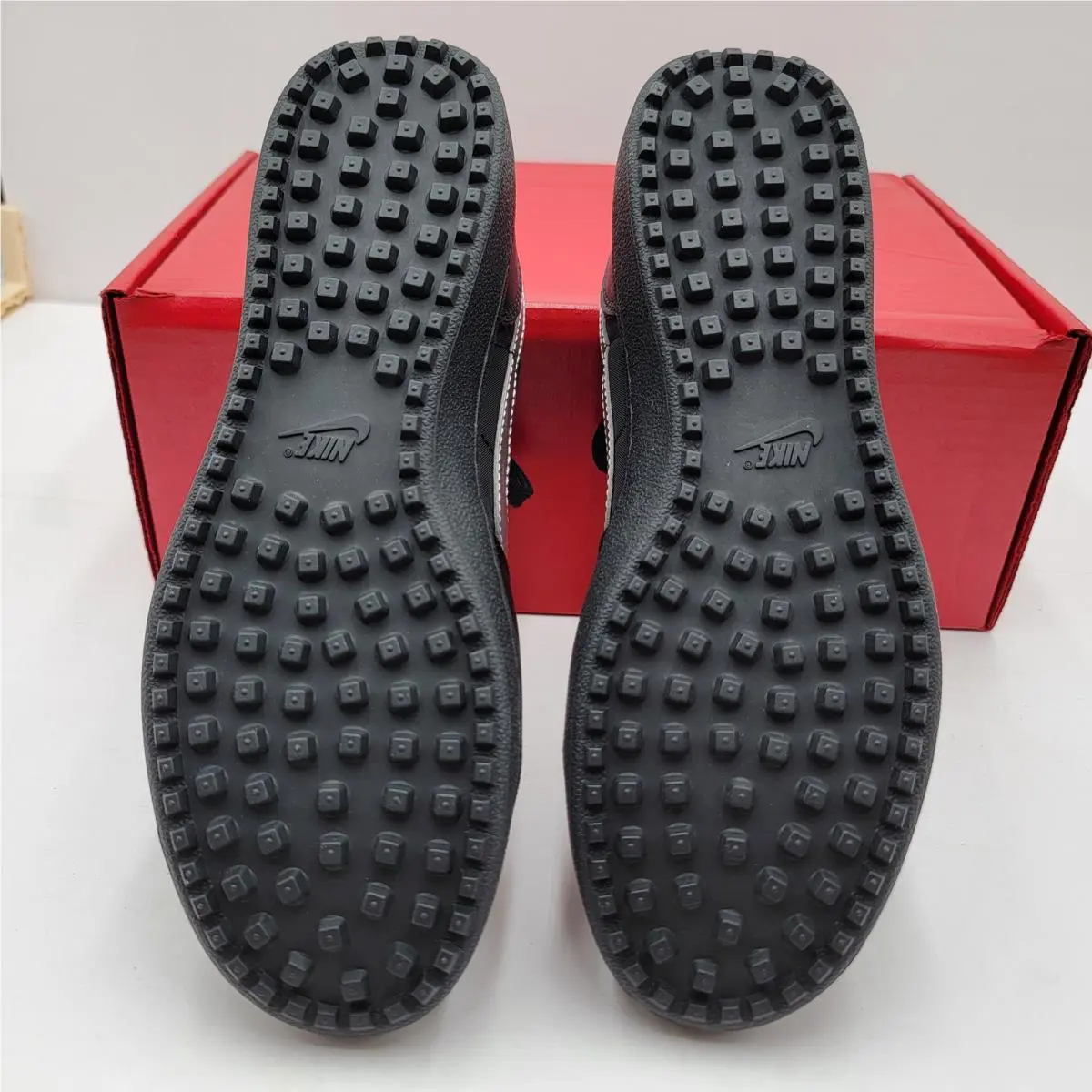 Nike shoes - Black 3