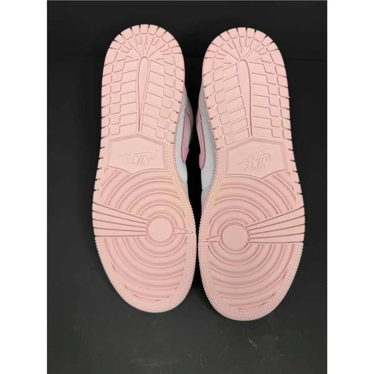 Nike shoes - Air Jordan 1 Mid - Air Mid - DQ8423-600 - Pink 4