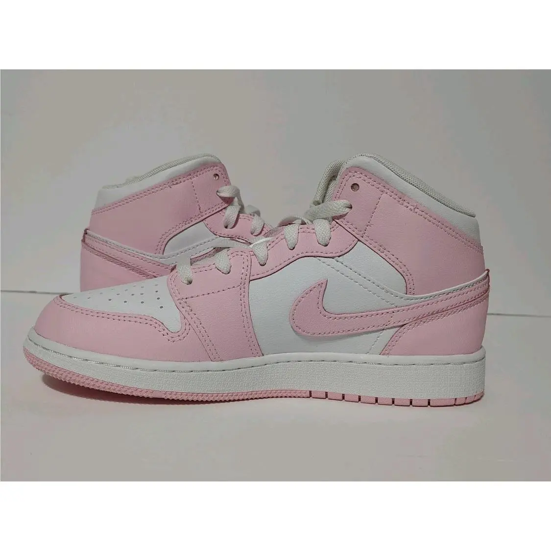 Nike shoes - Air Jordan 1 Mid - Air Mid - DQ8423-600 - Pink 4