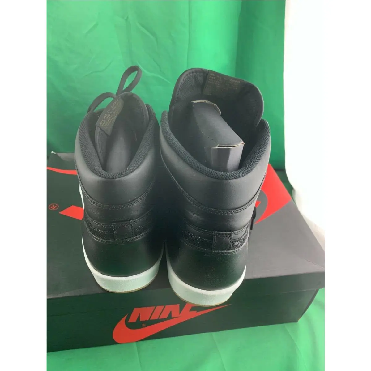 Nike shoes - Black/Militia Green-White 3