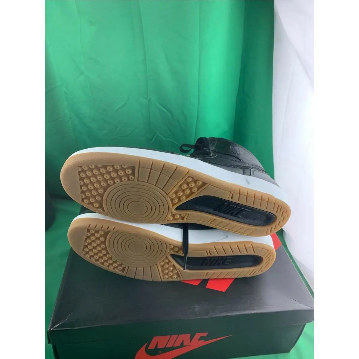 Nike shoes - Black/Militia Green-White 5