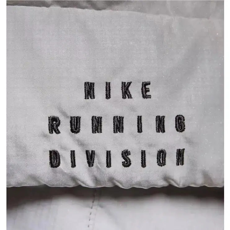 Nike clothing - Nike Running Division Therma‑FIT ADV - Running Division - Reflective Gray 7