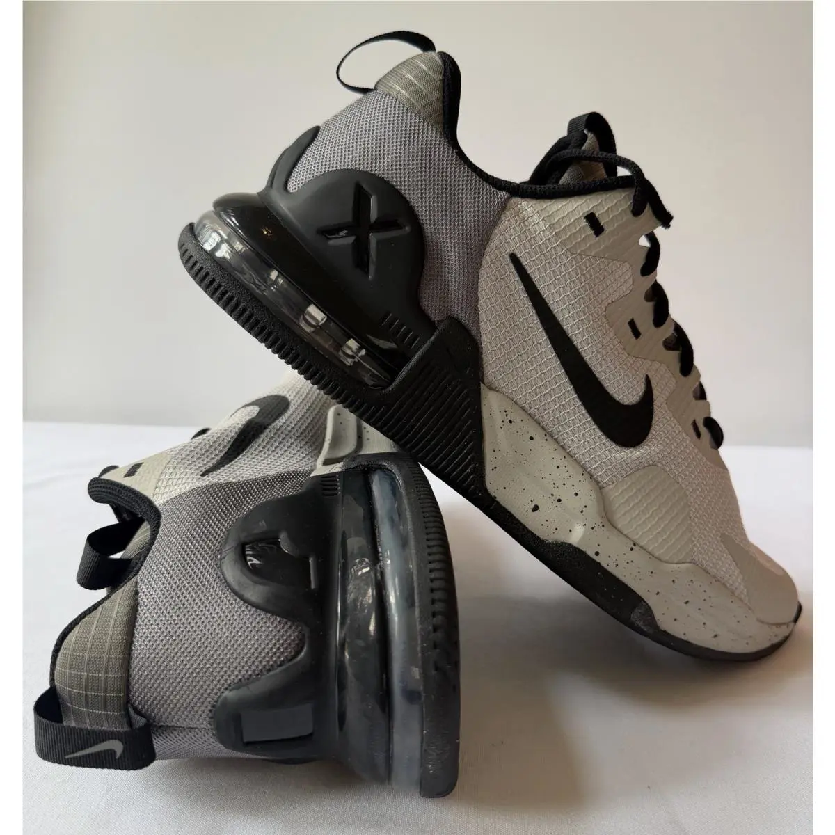 Nike shoes - air max alpha trainer 5 - black / white 4