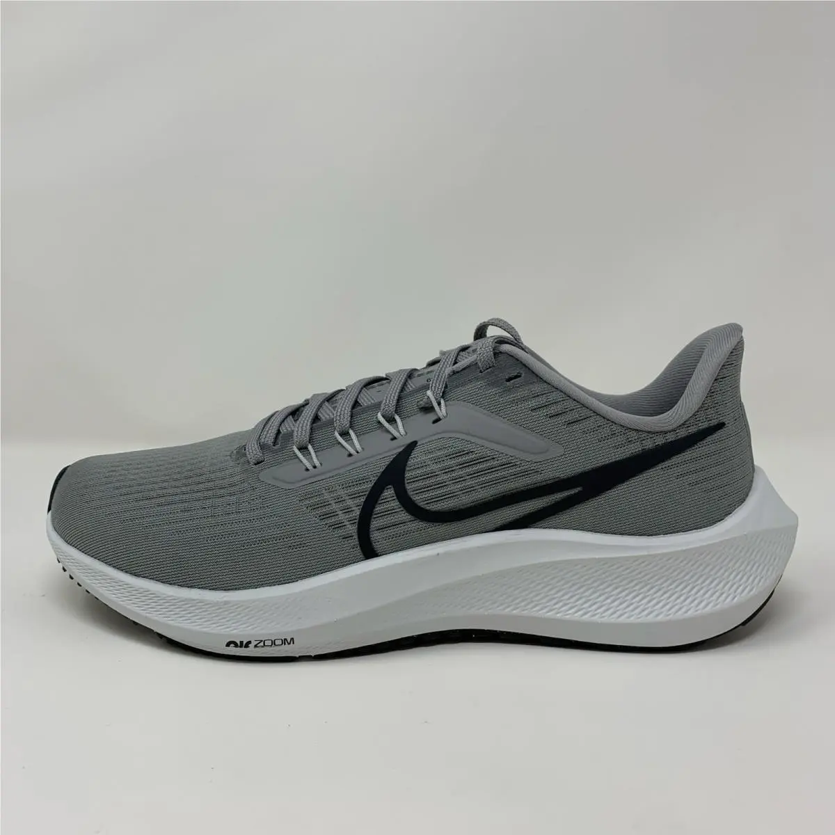 Nike Air Zoom Pegasus 39 Particle Grey DH4071-005 Men`s Size 8.5