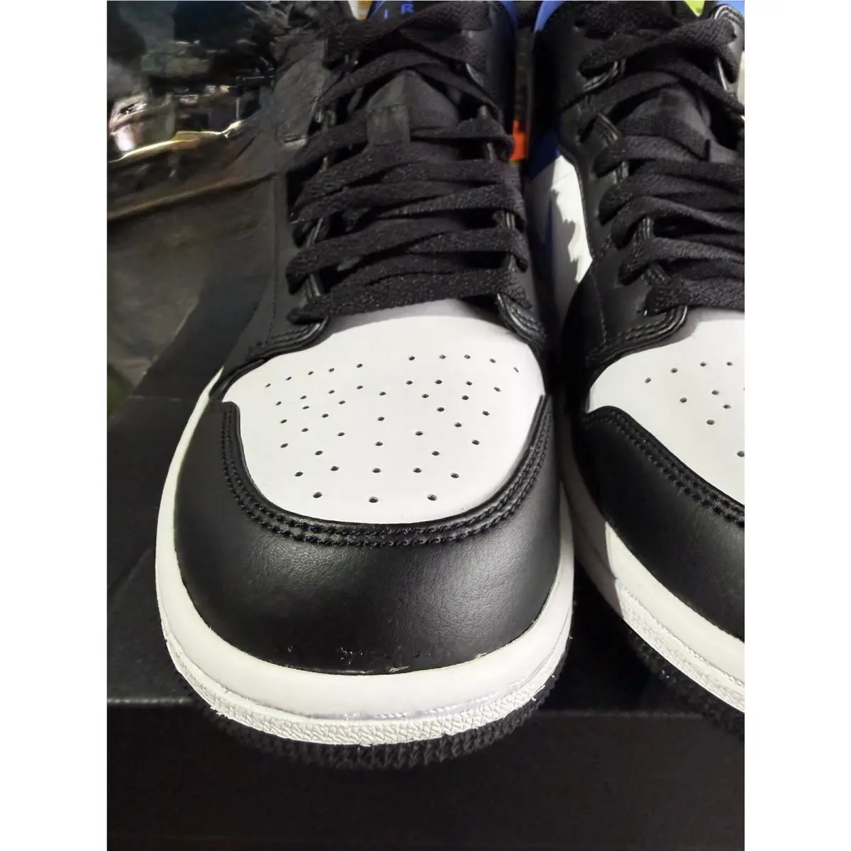 Nike shoes - Jordan 1 Mid - Mid - White/Blue-Black (UPC: 0195238866624) 2