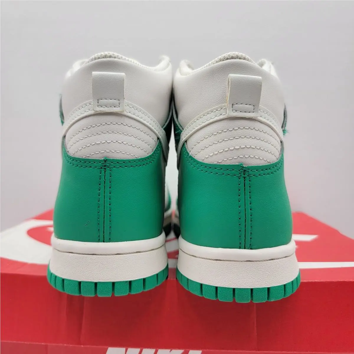 Nike shoes - Green 3
