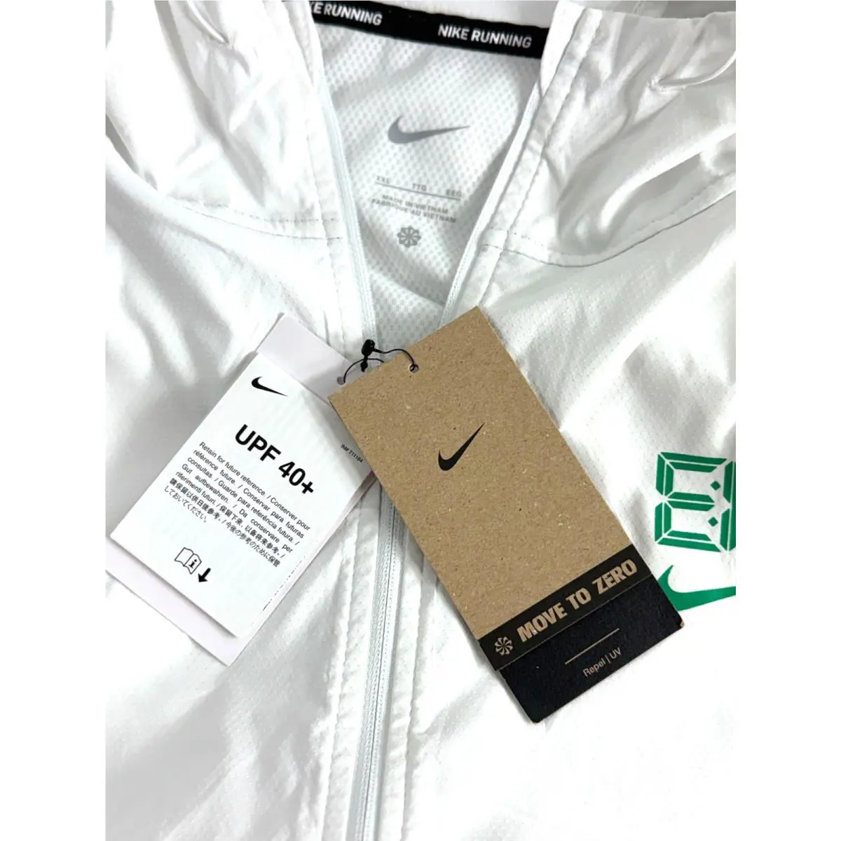 Nike clothing - Nike Impossibly - Impossibly - White 11