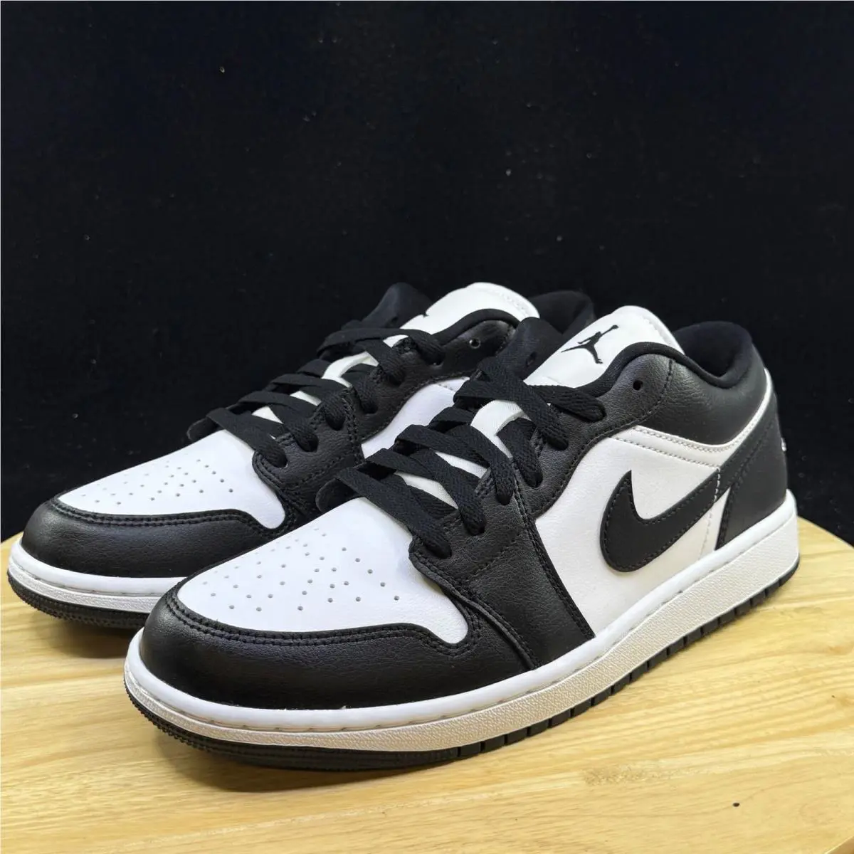 Nike shoes - Black 0