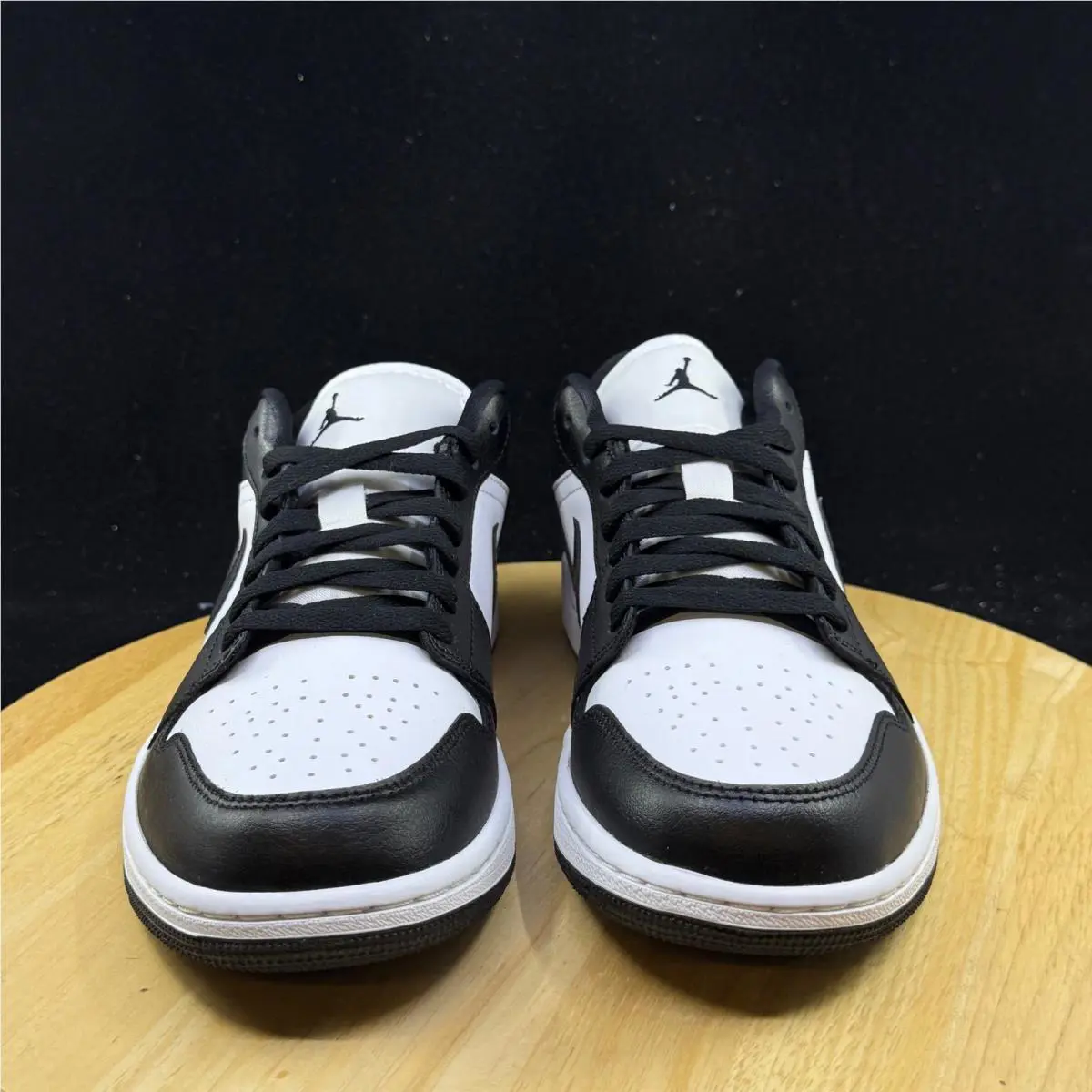 Nike shoes - Black 1
