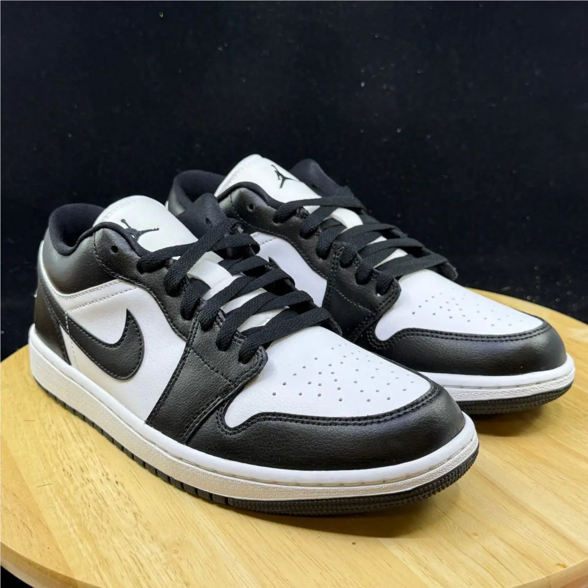Nike shoes - Black 2