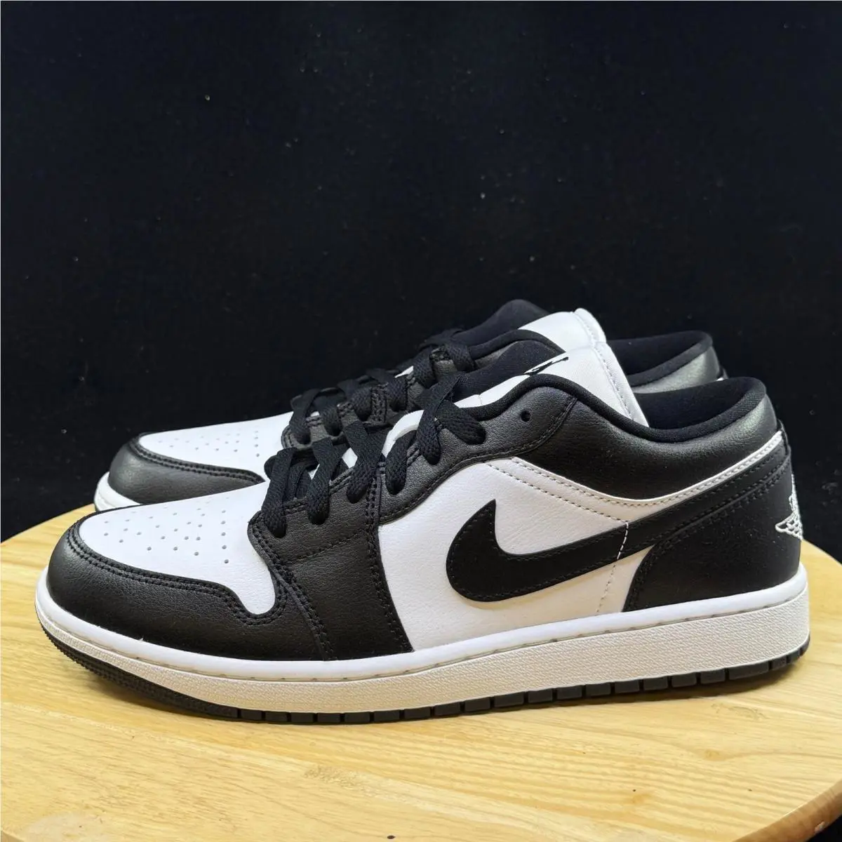 Nike shoes - Black 4