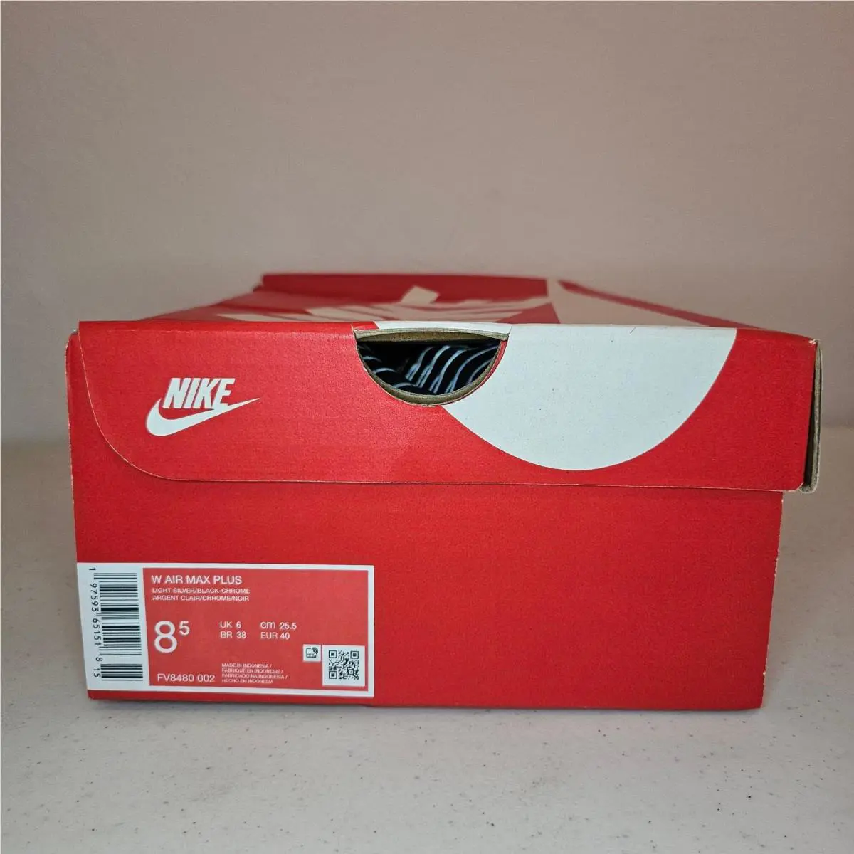 Nike shoes - Silver 7