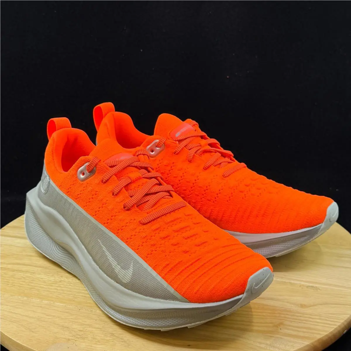 Nike shoes - Orange 3