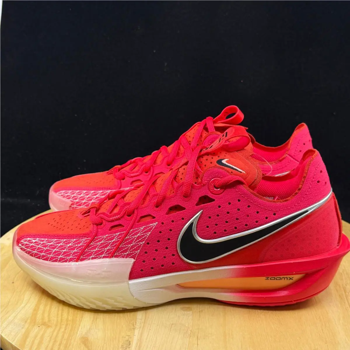 Nike shoes - Red 5