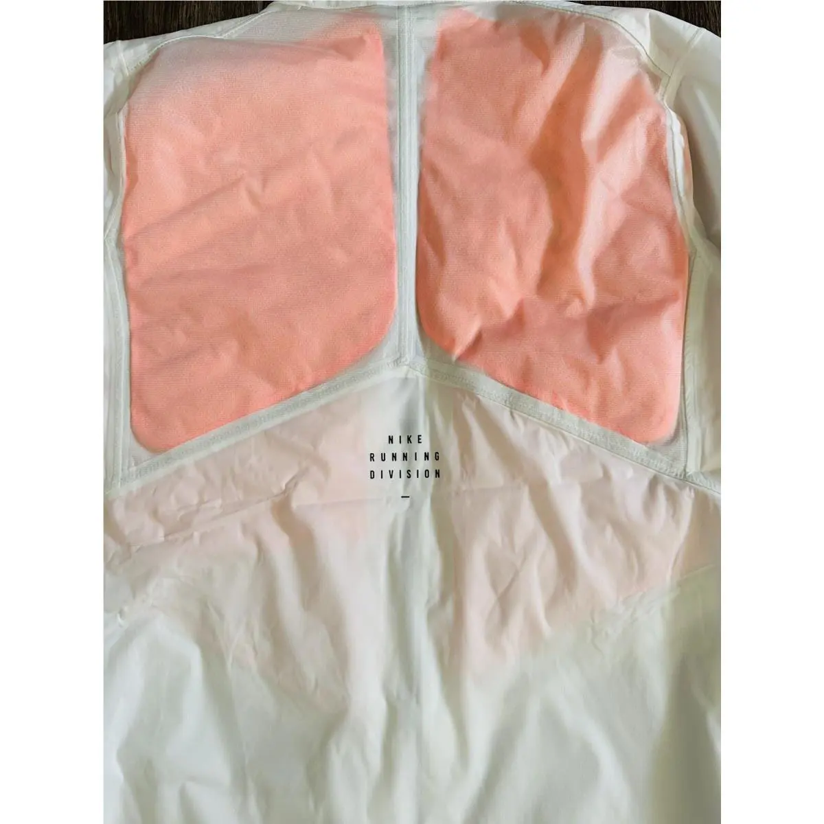 Nike clothing - White (UPC: 0195243274278) 4