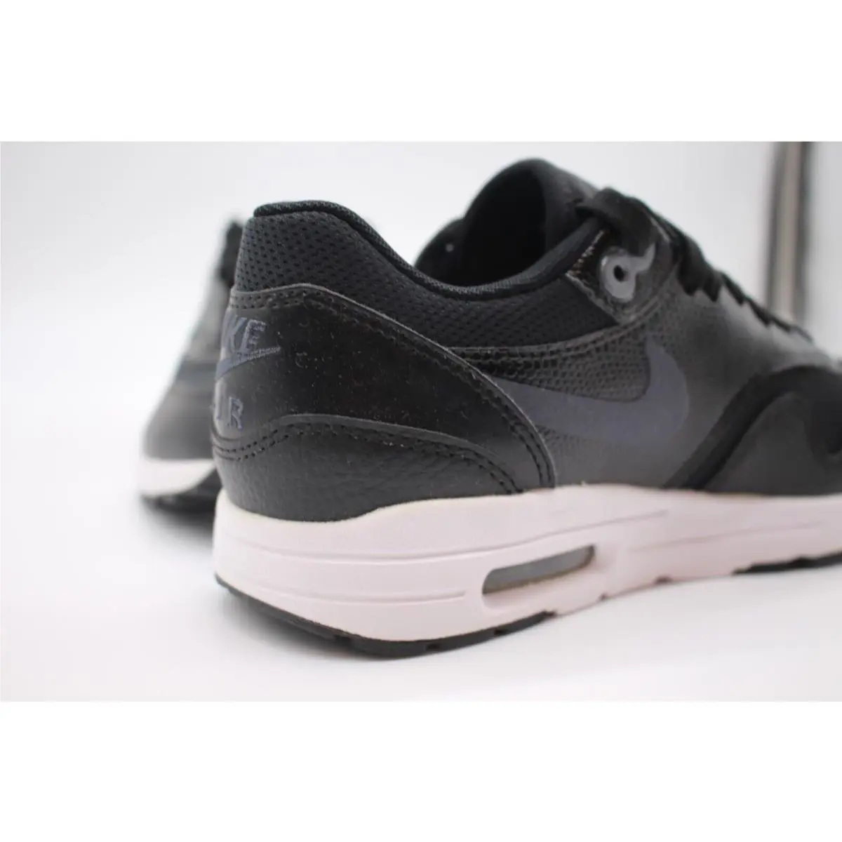 Nike shoes - Black (UPC: 886737057599) 3