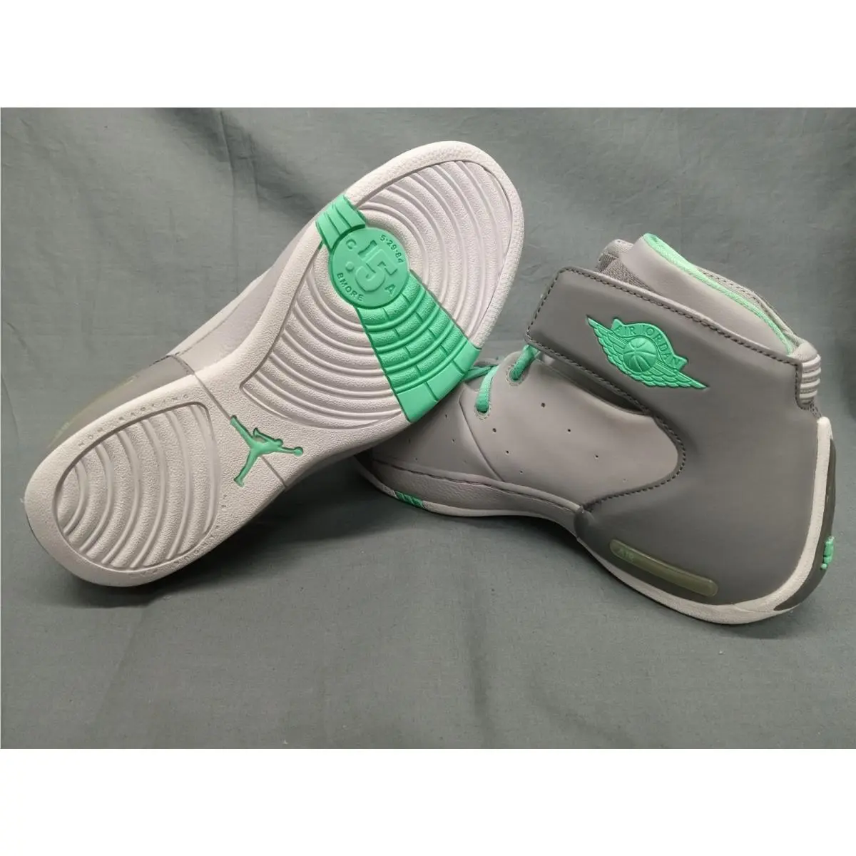Nike shoes - Jordan Melo - Melo - 631311014 - Grey (UPC: 887231084531) 1