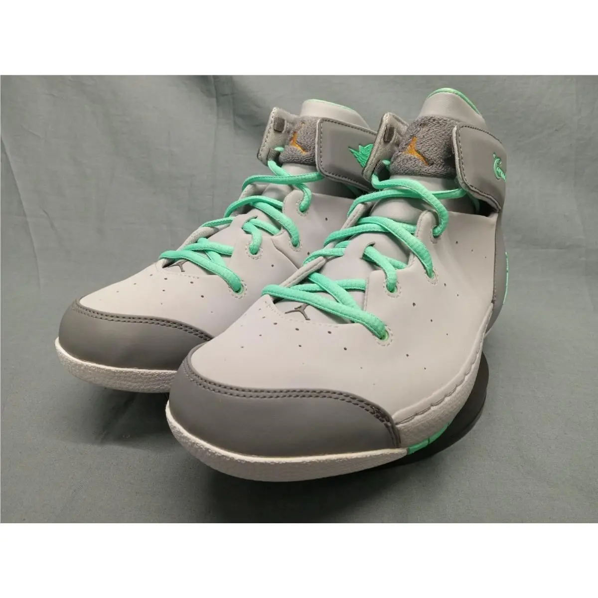 Nike shoes - Jordan Melo - Melo - 631311014 - Grey (UPC: 887231084531) 3