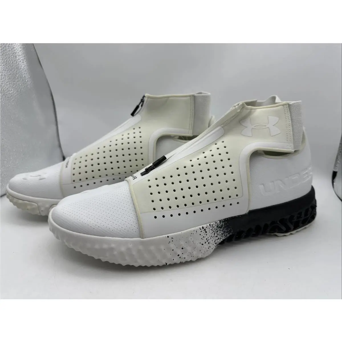 Under Armour shoes - 300034100 - 300034-100 - White (UPC: 192006230793) 4