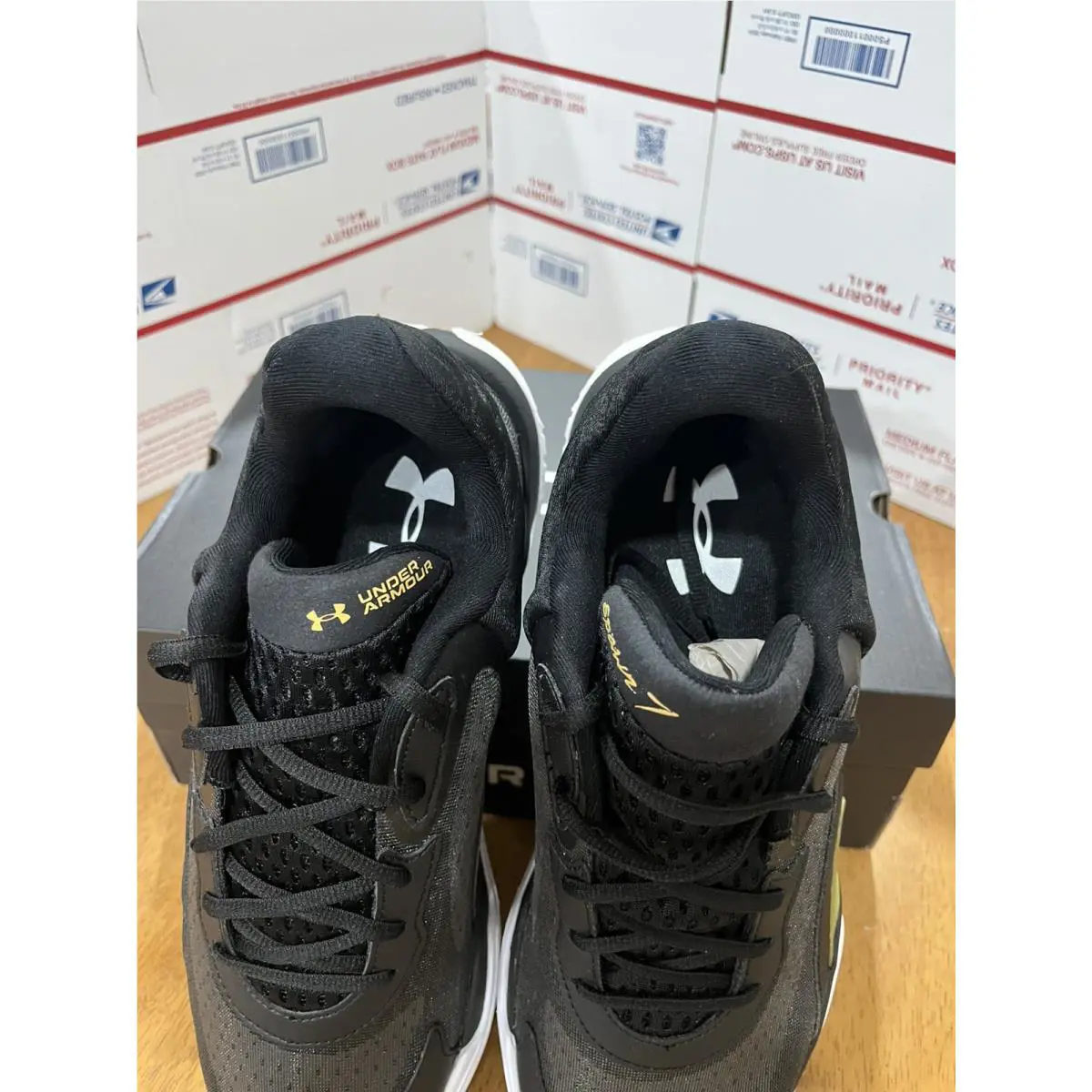Under Armour shoes - Under Armour Surge 4 - Surge - 3027000-001 - Black 2