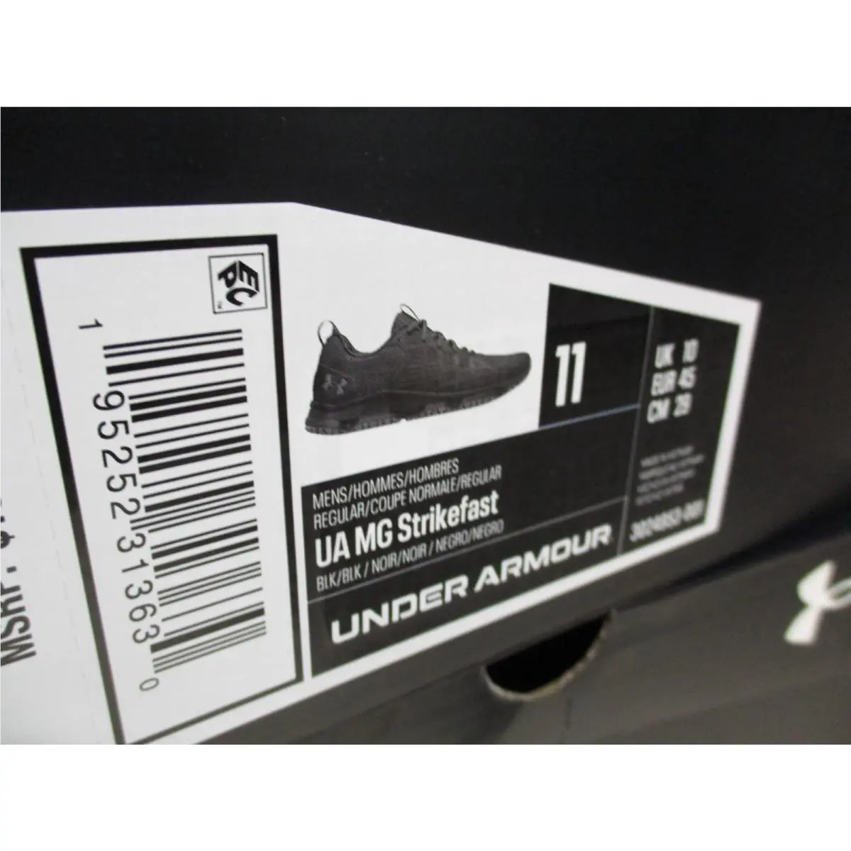 Under Armour shoes - Micro G Strikefast - Micro Strikefast - Black 7