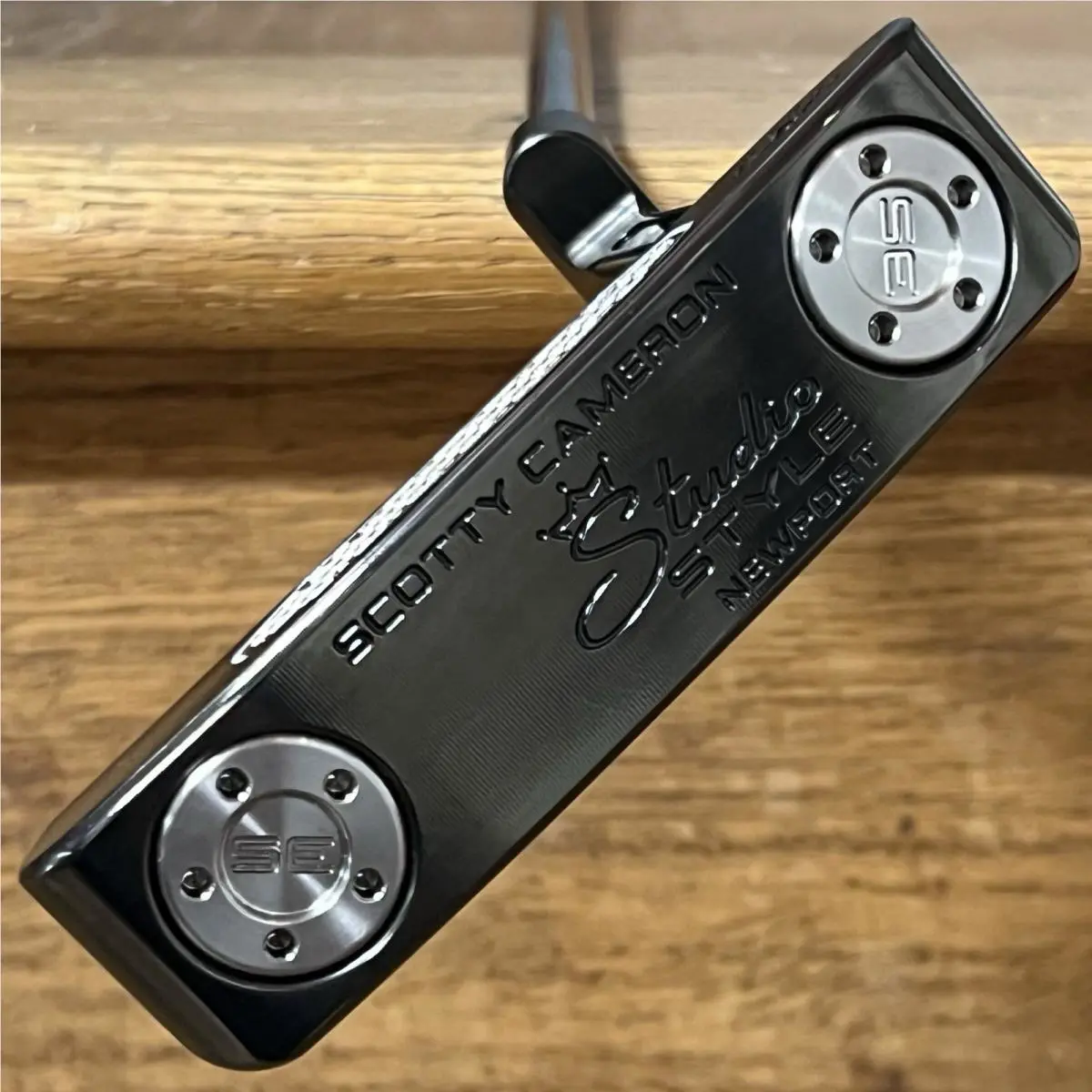 Scotty Cameron  - Studio Style Newport - 2025 - SCS - Xtreme Dark Finish - DLC - Black, Lie Angle: Black 2