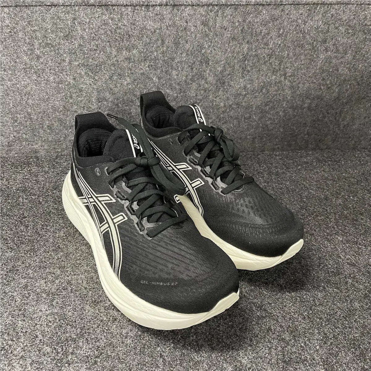 Asics Gel-nimbus 27 Running Shoe Men`s Size US 7 Black/lake Grey