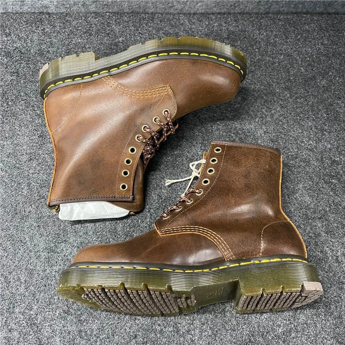 Dr. Martens shoes - vs-178483 - vs-178483 - Brown (UPC: 190665664935) 1