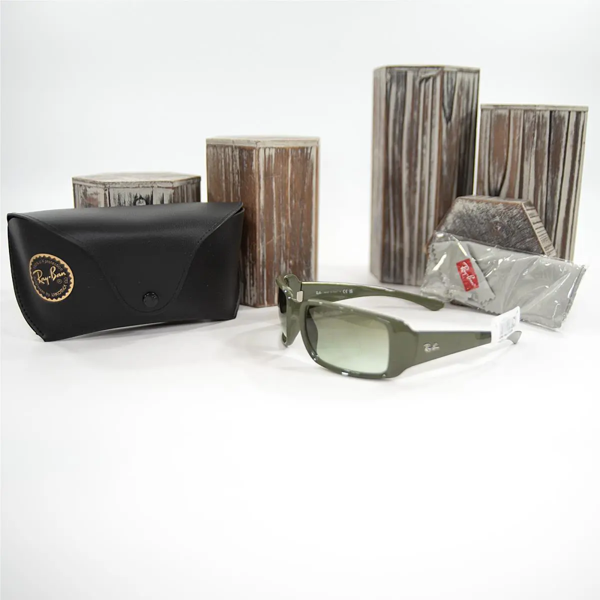 Ray Ban RB433859 Green Acrylic Metal Logo Sunglasses Made in Italy Case