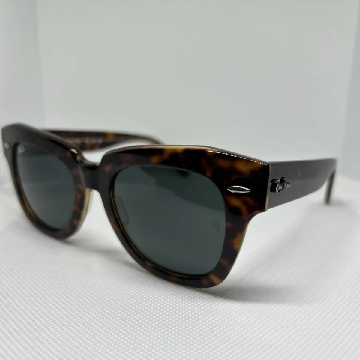 Ray Ban Sunglasses State Street Tortoise Brown RB2186 1292B1 Grey