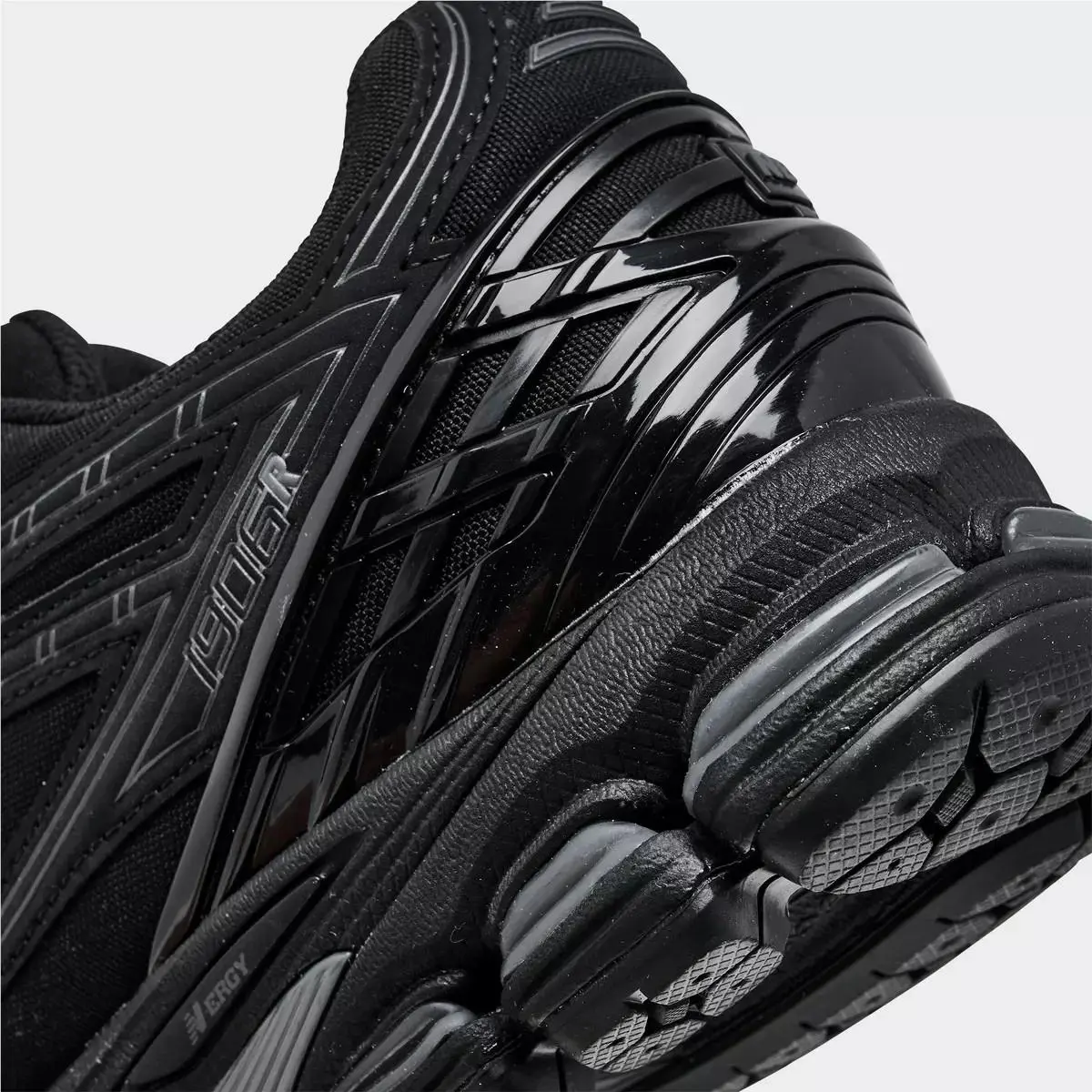 New Balance shoes - New Balance 1906R - Black 9