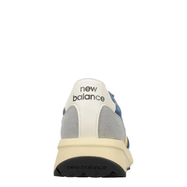 New Balance shoes - New Balance 370 - Black 16