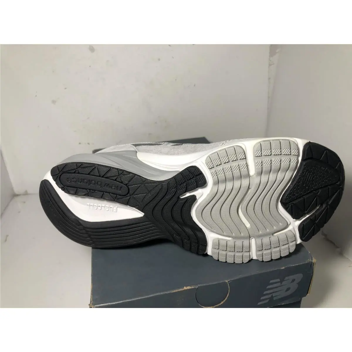 New Balance shoes - New Balance 990 - Grey (UPC: 195907469576) 1