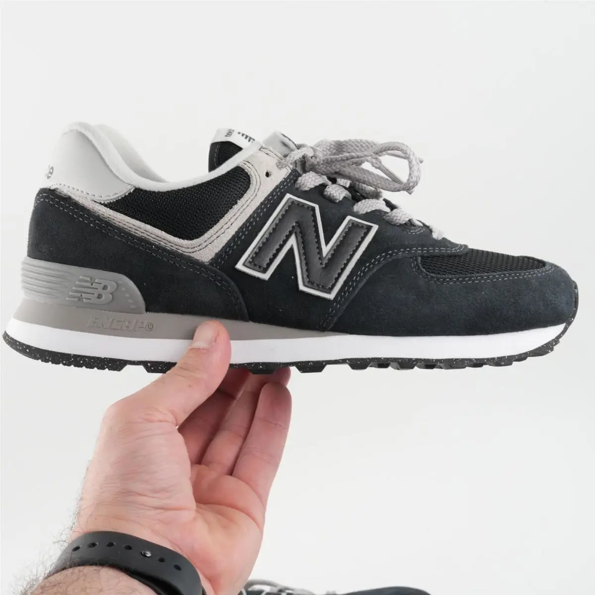 New Balance shoes - New Balance 574v2 - Black/White 3