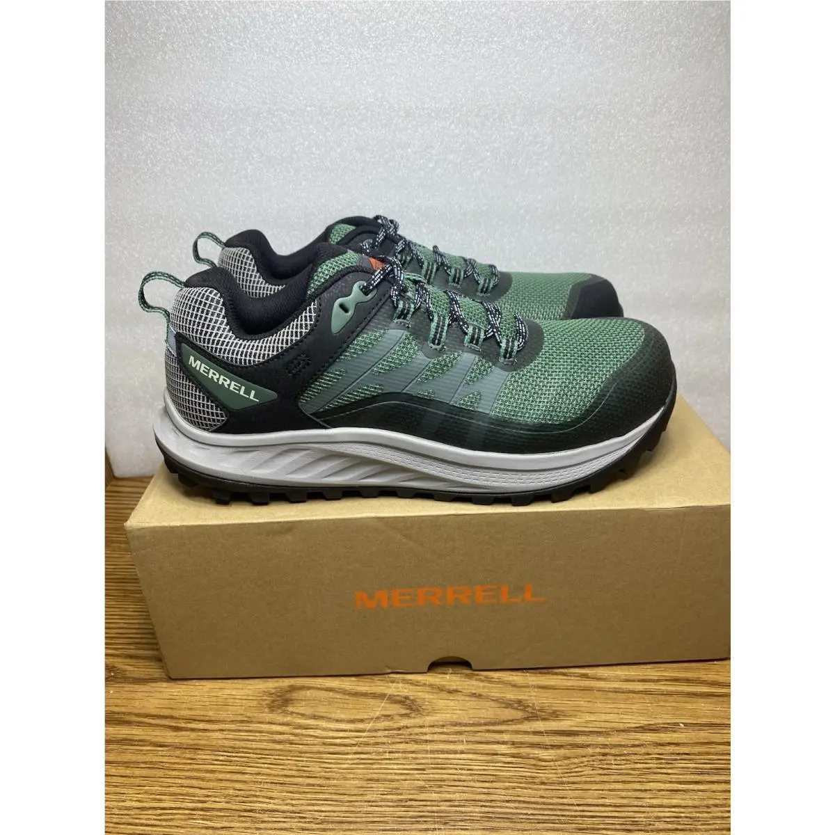 Merrell Antora 3 CF Women`s Work Shoes Size 10.5 Medium Pine Green J006122